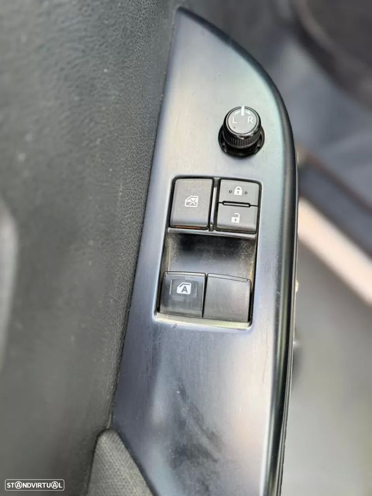 Toyota hilux 2.4 d-4d 4wd cs ch - 10