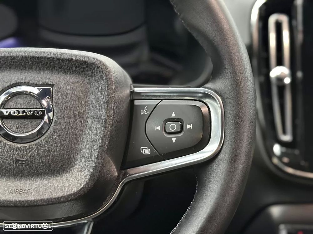 Volvo XC 40 Recharge Core - 15