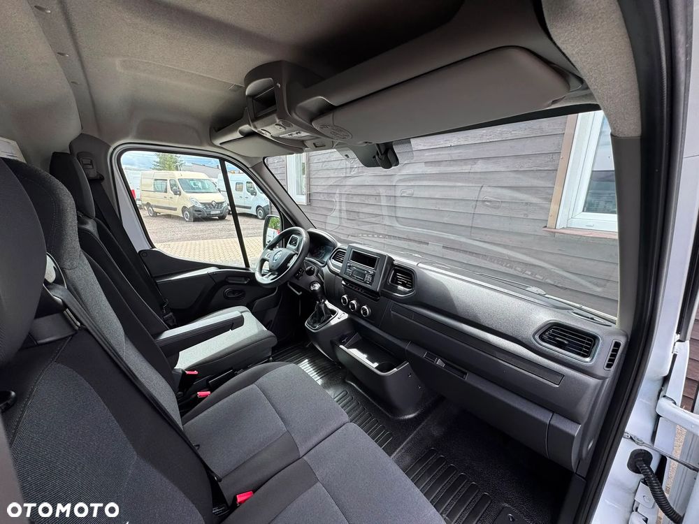 Renault Master - 18