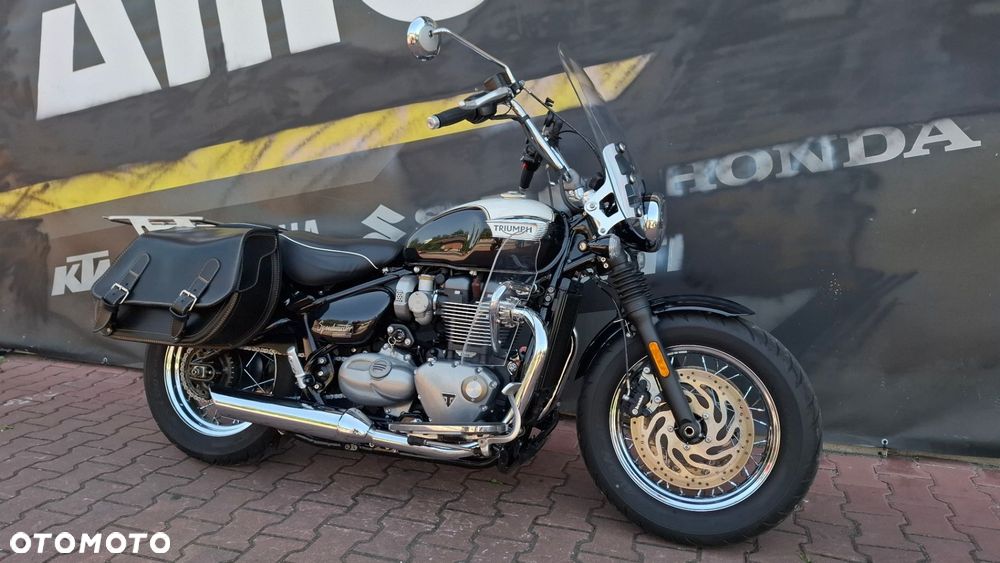 Triumph Bonneville - 3