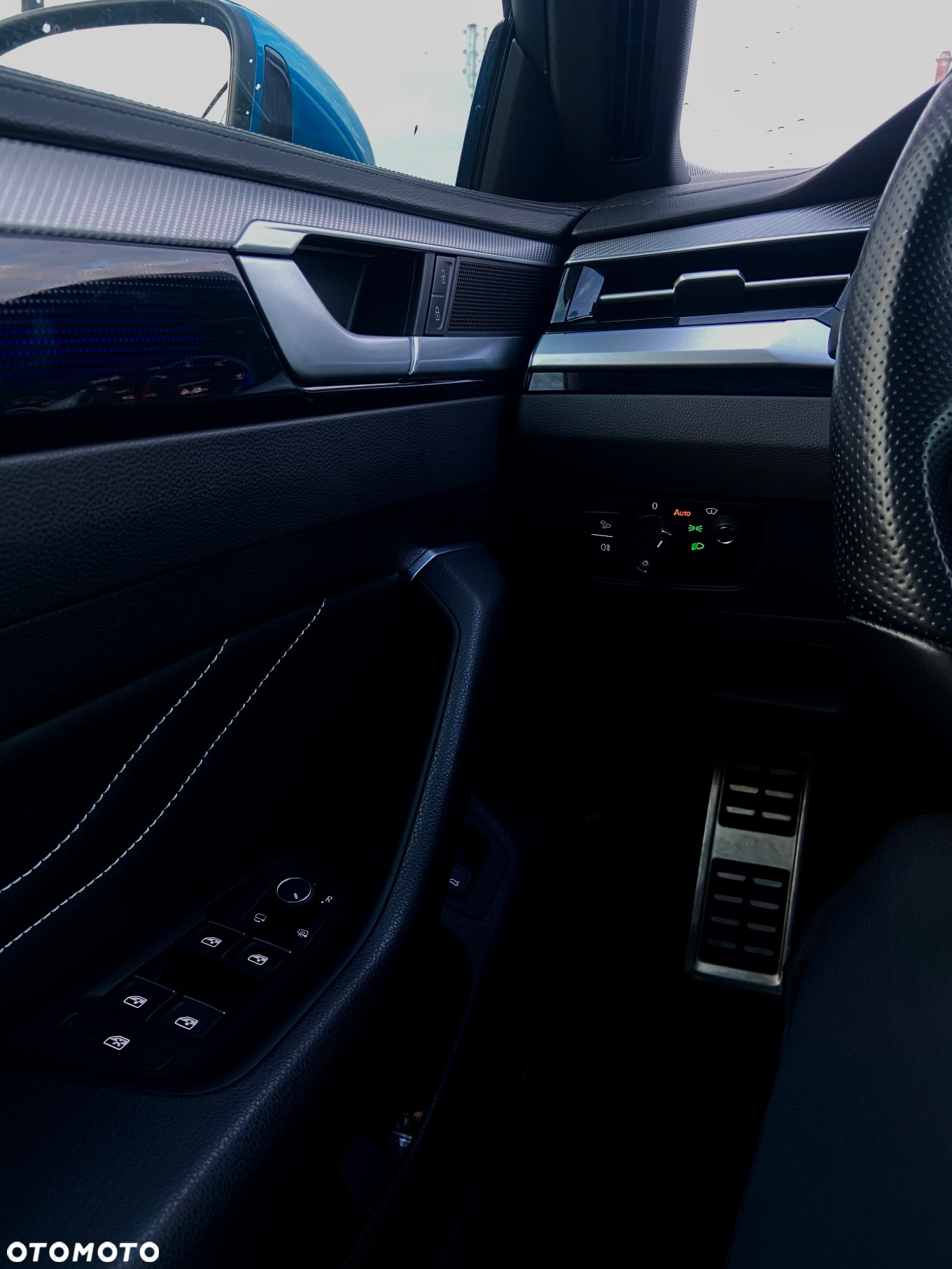 Volkswagen Arteon 2.0 TDI R-Line DSG - 11