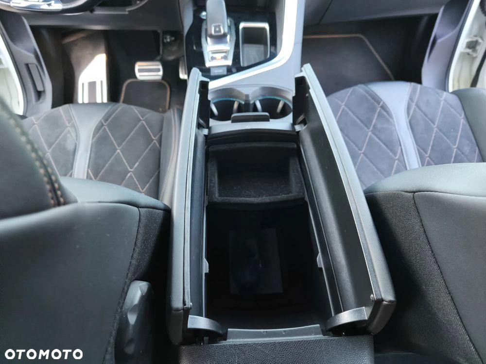 Peugeot 3008 BlueHDi 180 Stop & Start EAT8 GT - 27