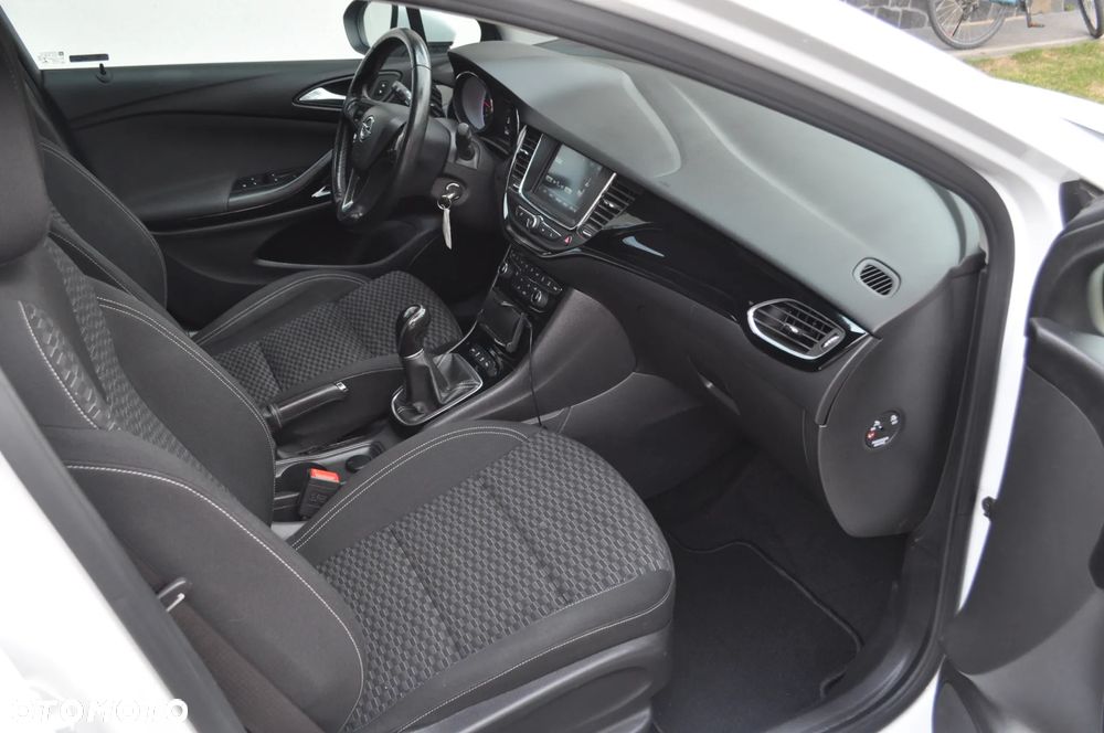 Opel Astra 1.4 Turbo Start/Stop ON - 19