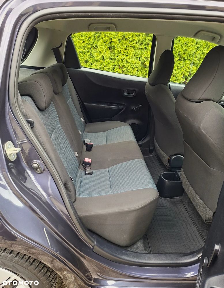 Toyota Yaris 1.33 VVT-i Life - 12