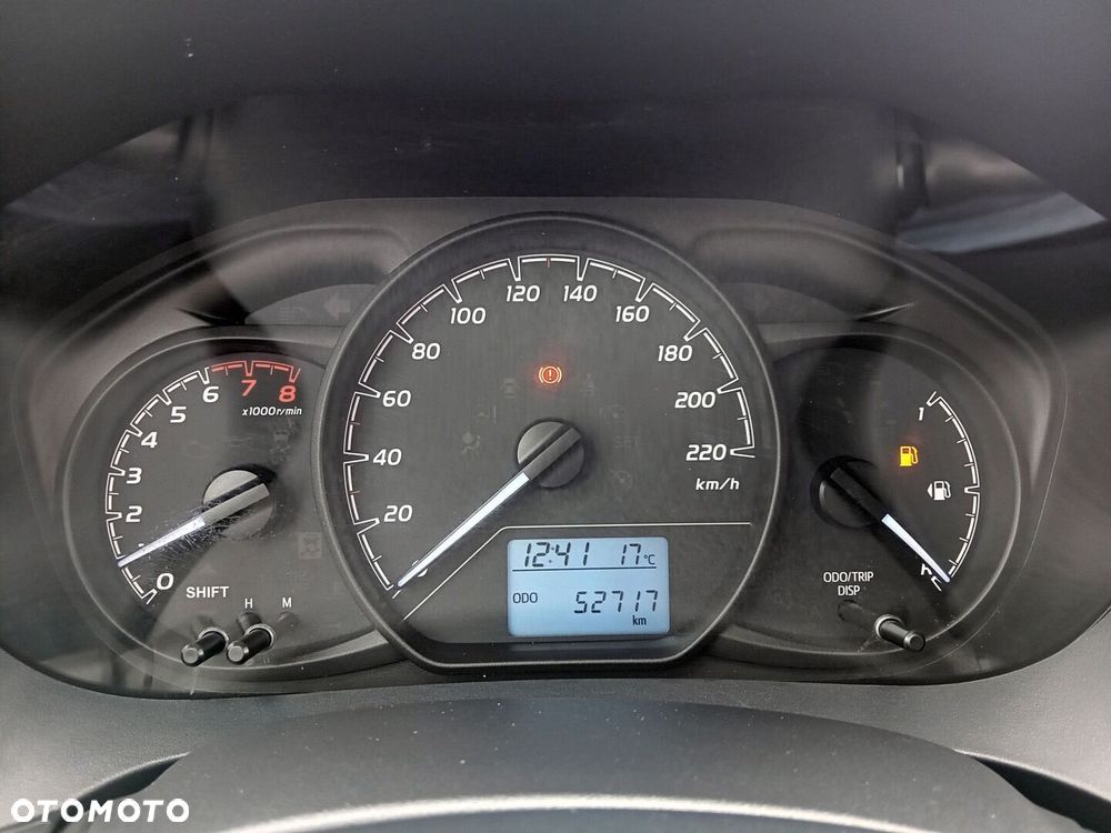 Toyota Yaris - 12