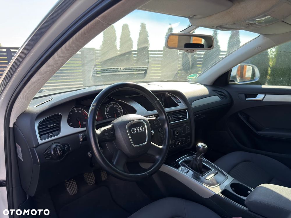 Audi A4 Limousine 1.8 TFSI Ambiente - 27