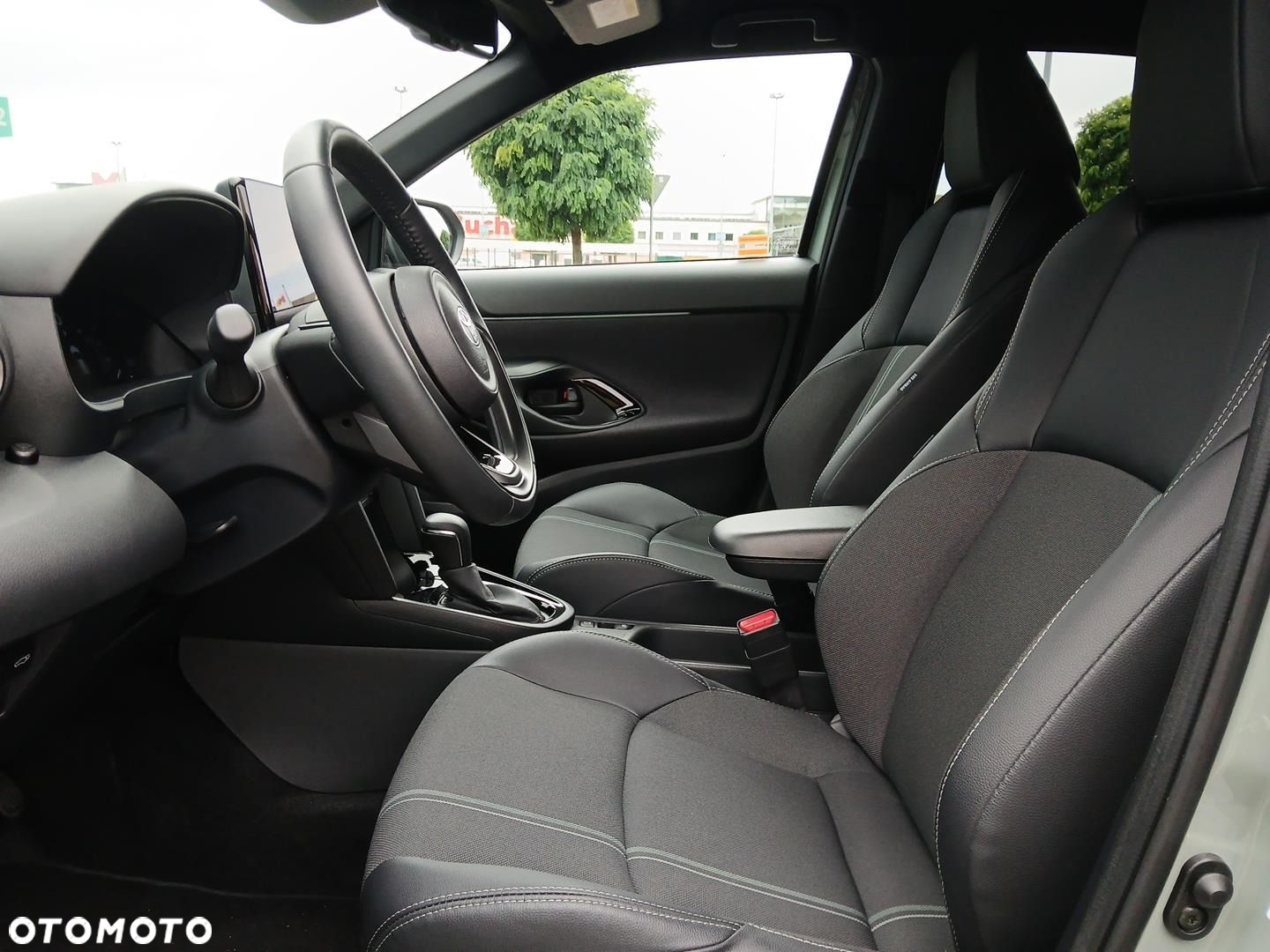 Toyota Yaris Cross - 18