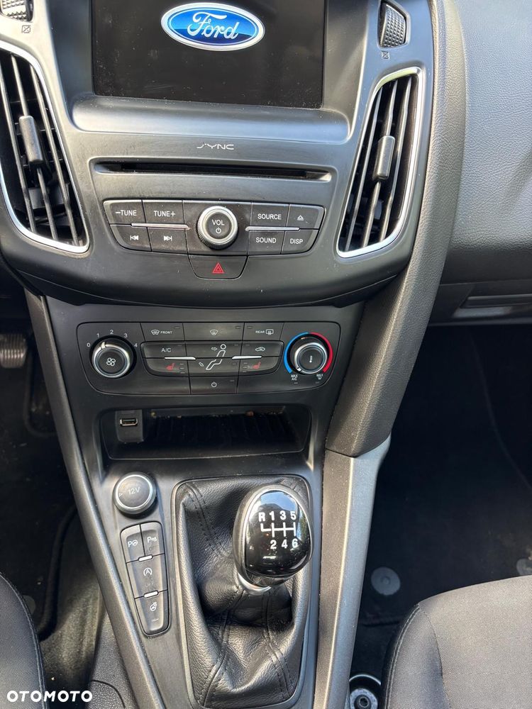 Ford Focus - 11