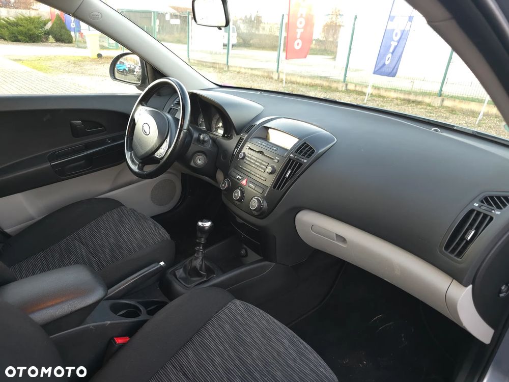 Kia Ceed 1.4 CVVT LX - 15