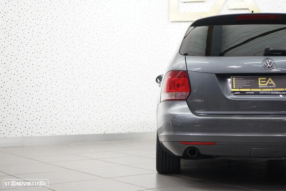 VW Golf Variant 1.6 TDi 4Motion BlueMotion Comfortline - 34