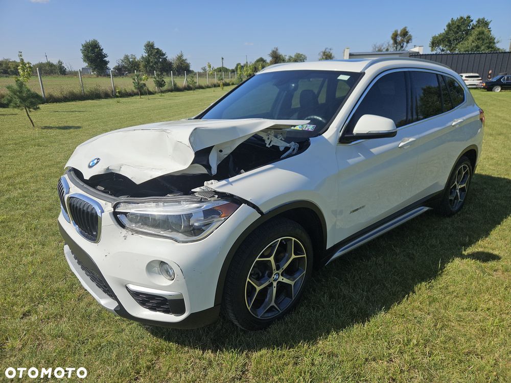 BMW X1 xDrive25i xLine - 4