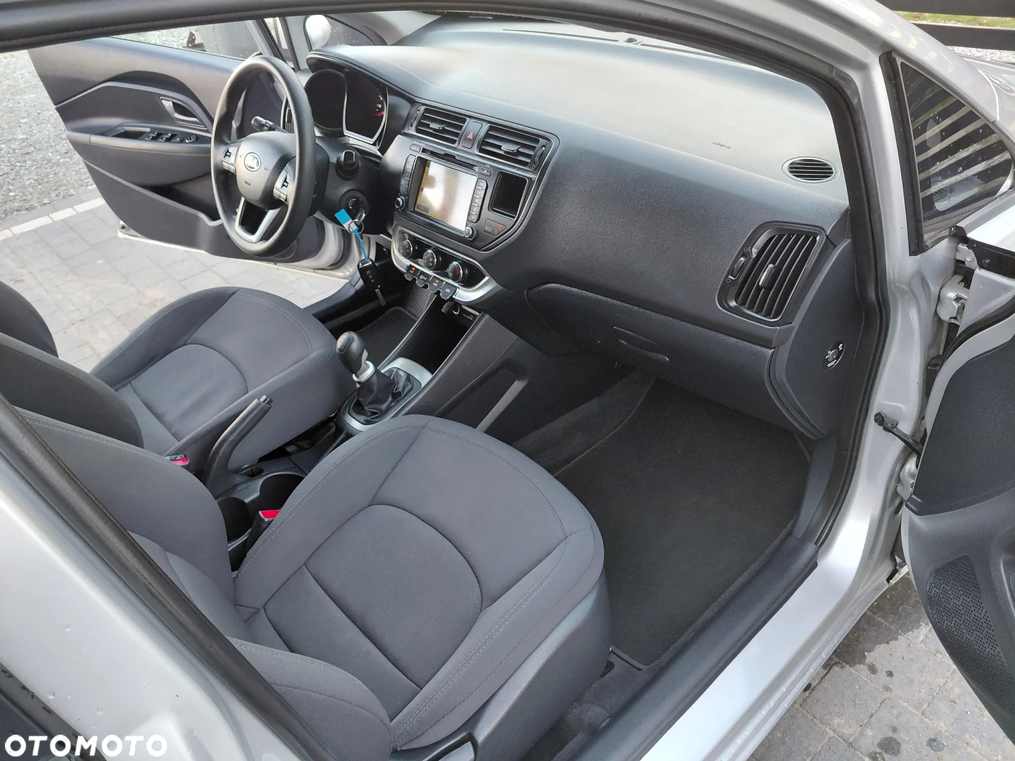 Kia Rio 1.4 Business Line - 13