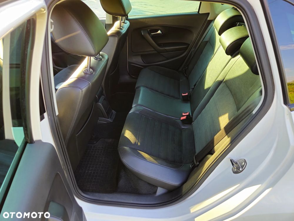 Volkswagen Polo 1.6 TDI Comfortline - 19