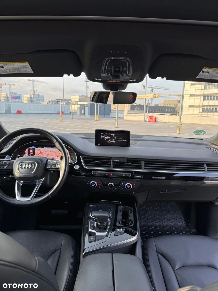 Audi Q7 - 8