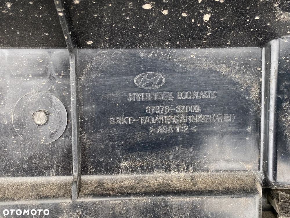 HYUNDAI i40 kombi 11- Blenda nakładka klapy tył tylnej - 11