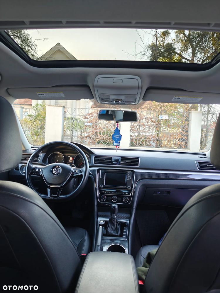 Volkswagen Passat - 23