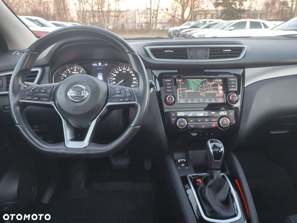 Nissan Qashqai 1.3 DIG-T DCT N-CONNECTA - 33