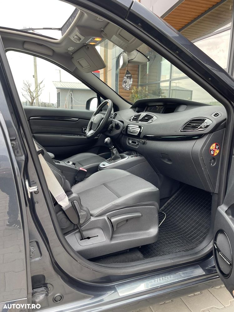 Renault Grand Scenic TCe 130 Bose Edition - 27