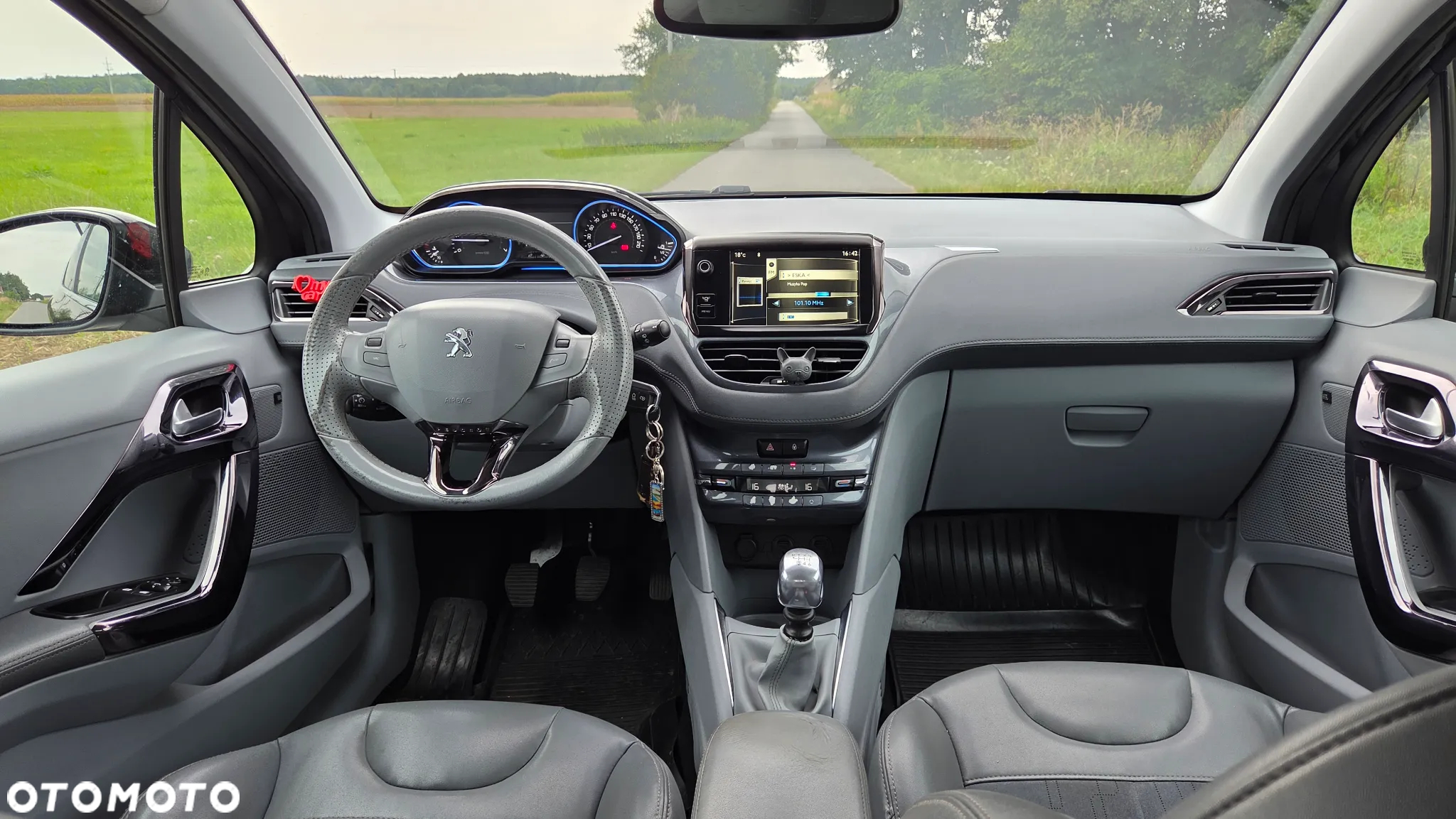 Peugeot 208 1.6 THP Allure - 7