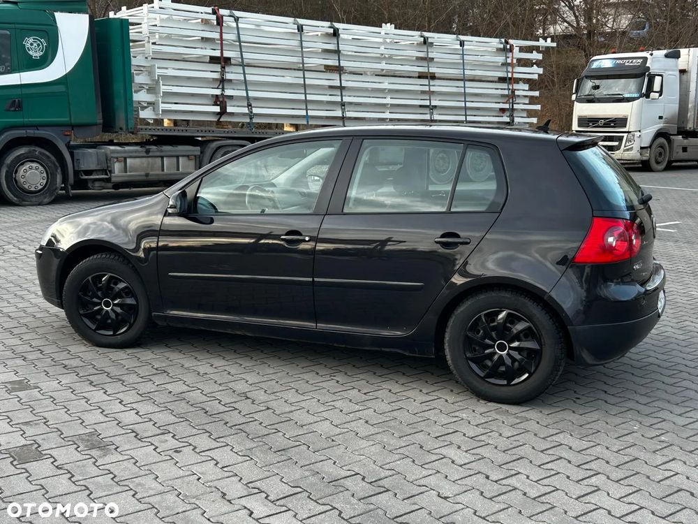 Volkswagen Golf - 9