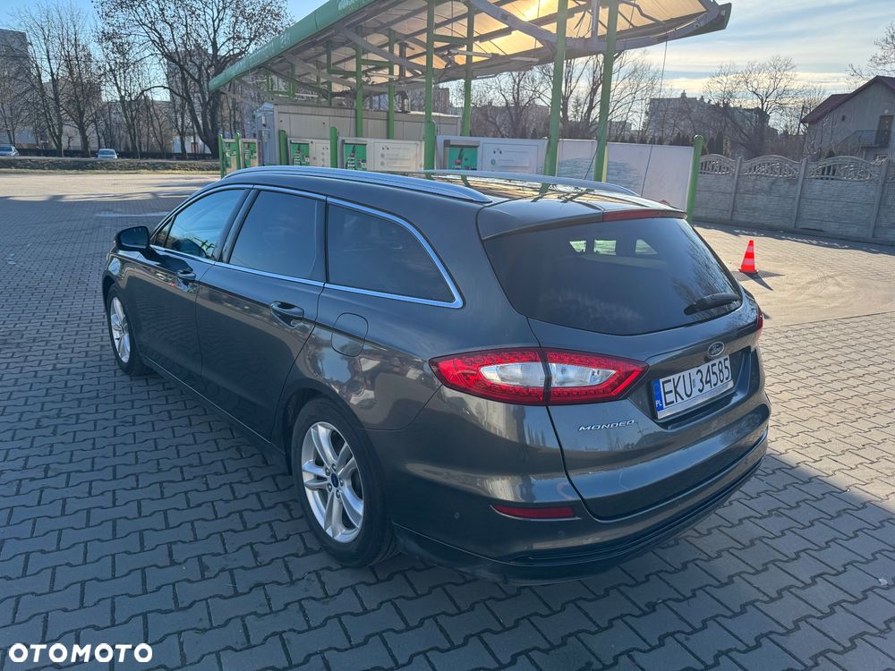 Ford Mondeo SW - 11