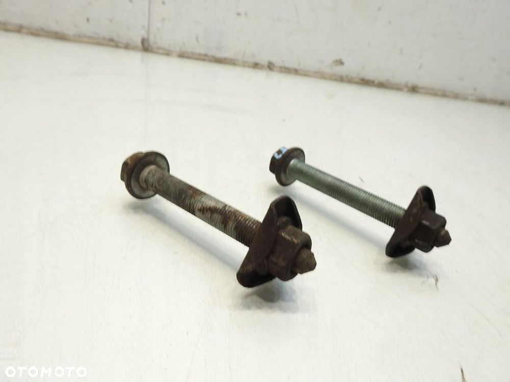 ŚRUBA MIMOŚRODOWA TYŁ 4x4 PORSCHE CAYENNE I 4.5 V8 TURBO - 5