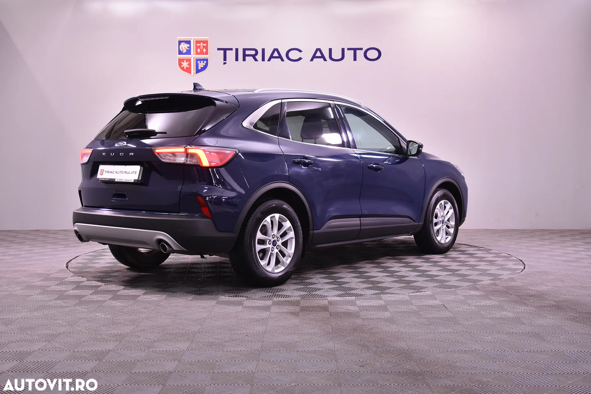 Ford Kuga - 5