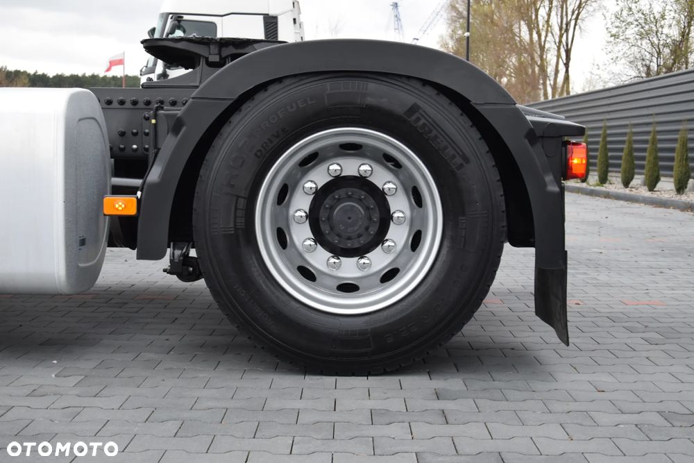 Volvo FH500 / EURO 6 / NOWY MODEL / KLIMATYZACJA POSTOJOWA / ACC / LEDY / 2 ZBIORNIKI / 2022 / NISKI PRZEBIEG / SERWISOWANY / SPROWADZONY - 15