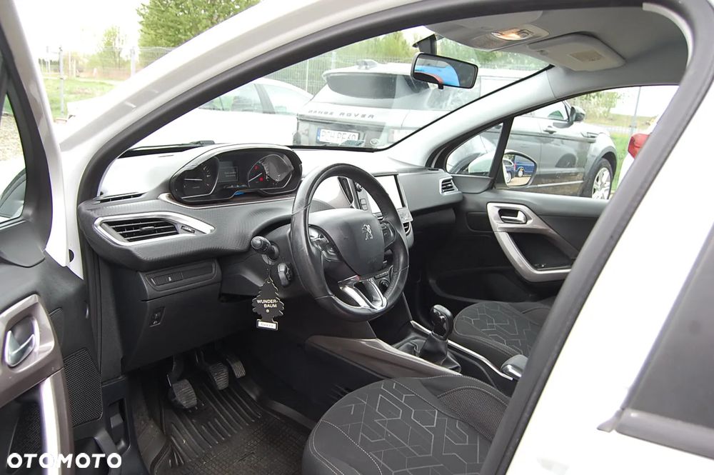 Peugeot 2008 - 17