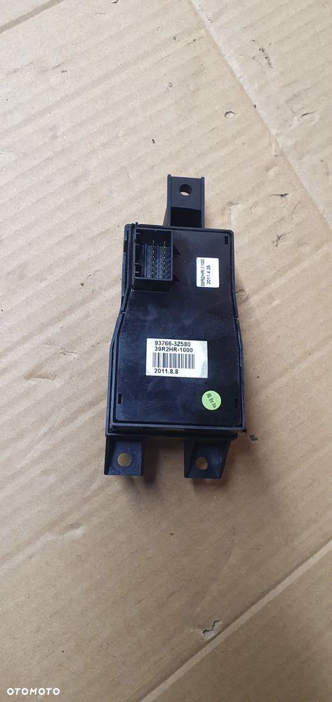 Przełącznik włącznik hamulca ręcznego PDC Auto Hold Hyundai I40 93766-3Z580 - 6