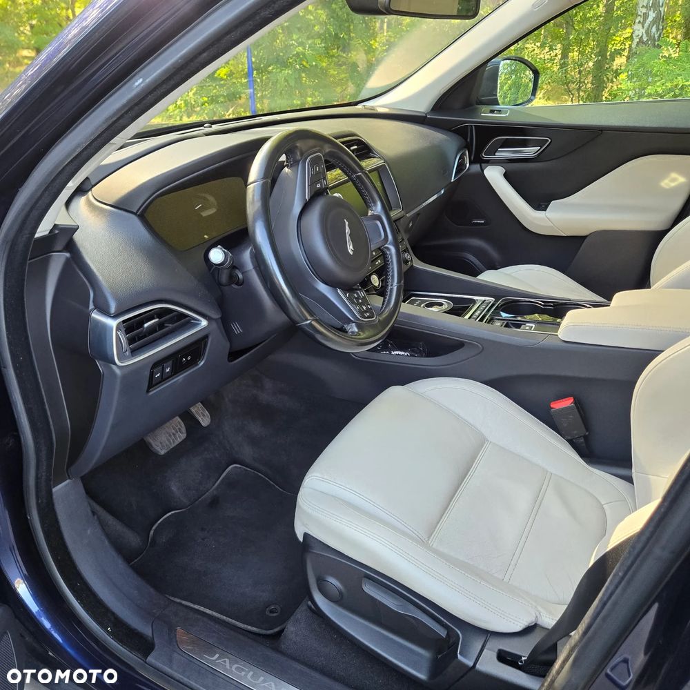 Jaguar F-Pace 2.0 i4D AWD Prestige - 8