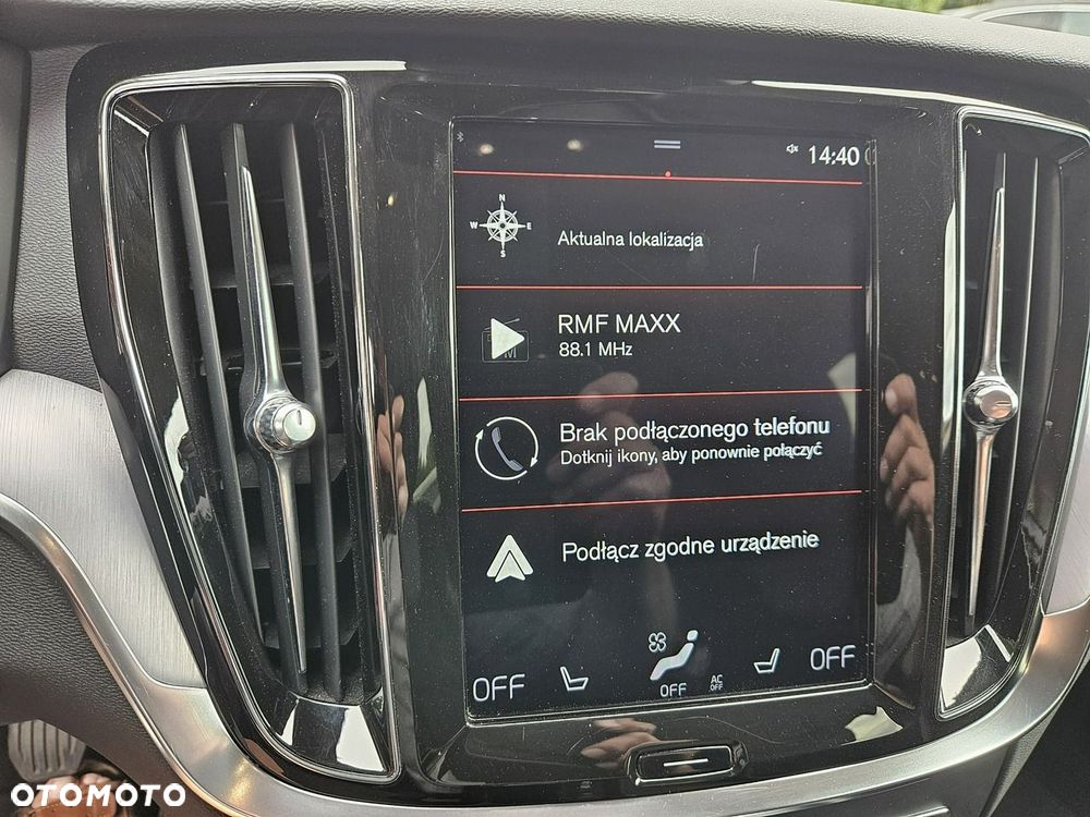 Volvo V60 D3 Momentum Pro - 11