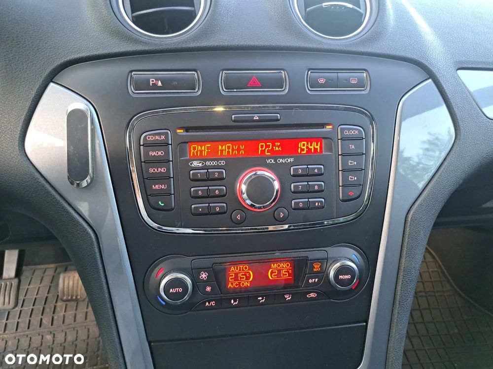 Ford Mondeo 1.6 TDCi Ambiente - 14