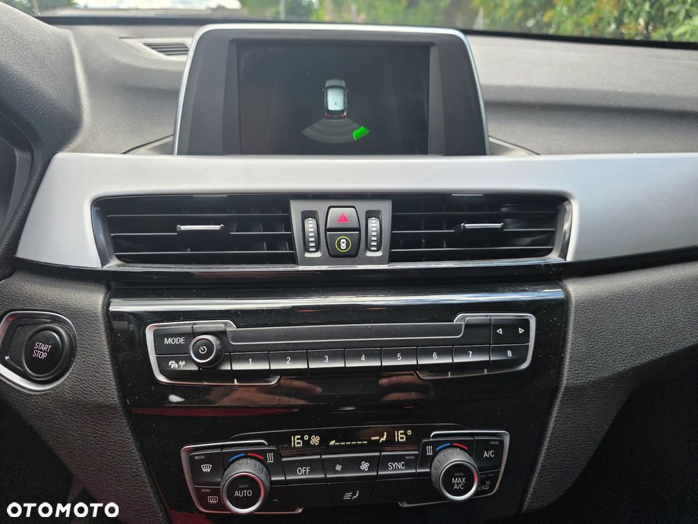 BMW X1 xDrive25e Advantage - 12