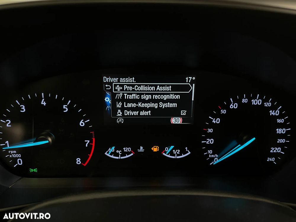 Ford Focus 1.0 EcoBoost MHEV Titanium - 19