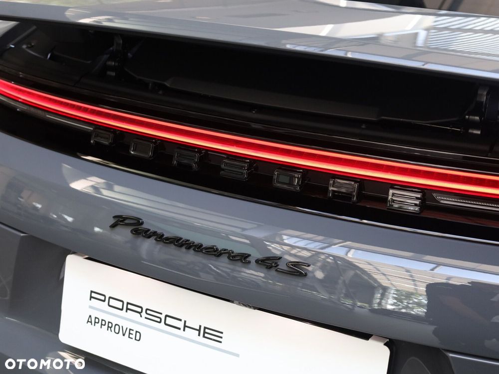 Porsche Panamera - 31