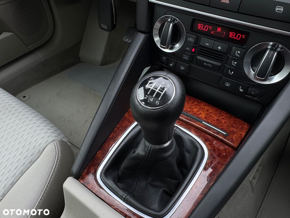 Audi A3 Sportback 1.8 TFSI Attraction - 35