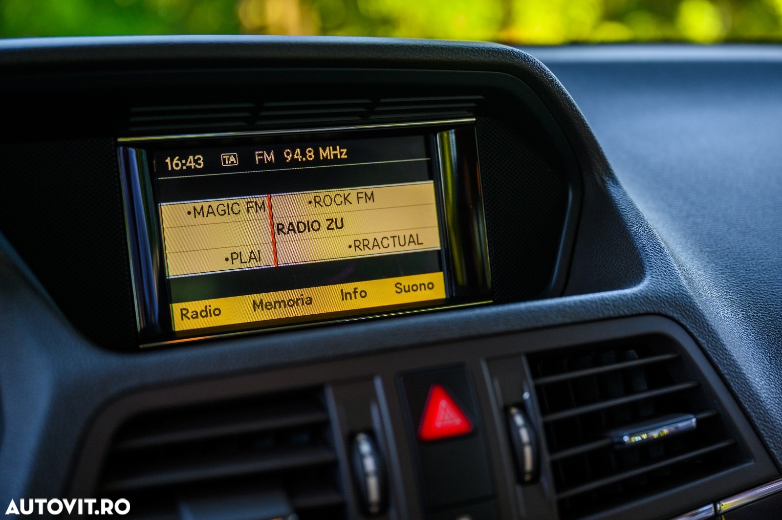 Mercedes-Benz E - 25
