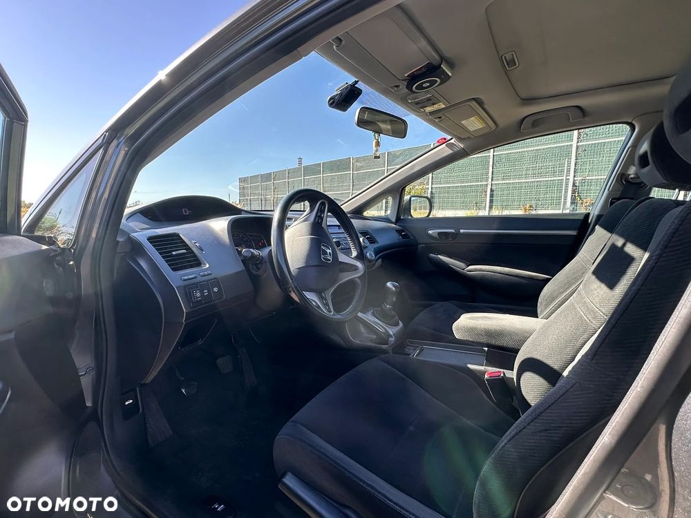 Honda Civic 1.8 Executive - 7