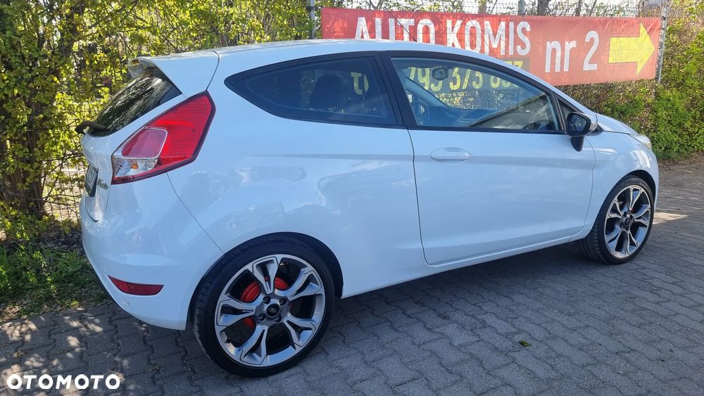 Ford Fiesta 1.5 TDCi Ambiente - 6