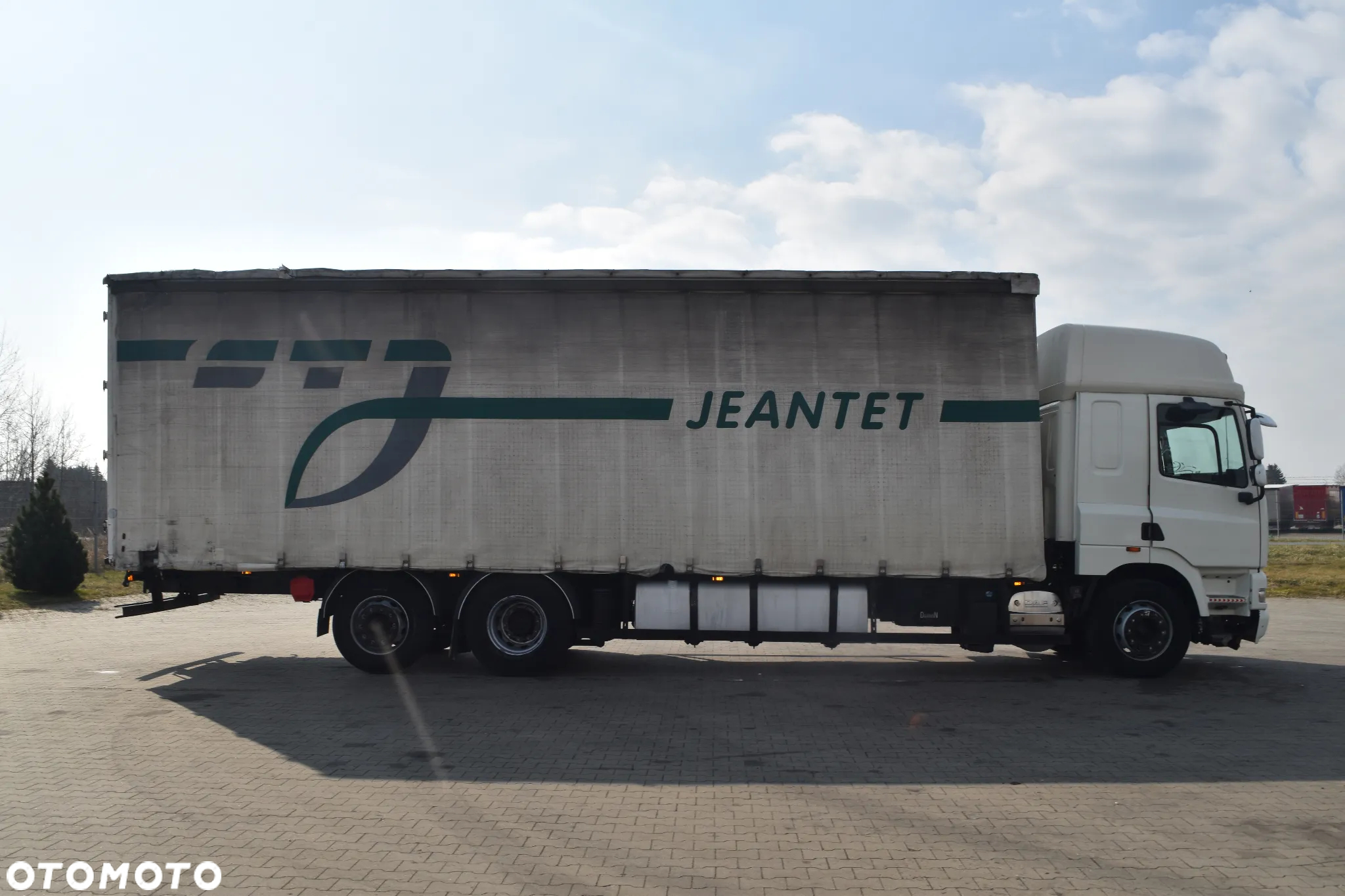DAF CF 85.360 - 8