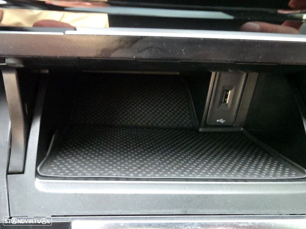 VW Golf 2.0 TSI GTi TCR DSG - 25