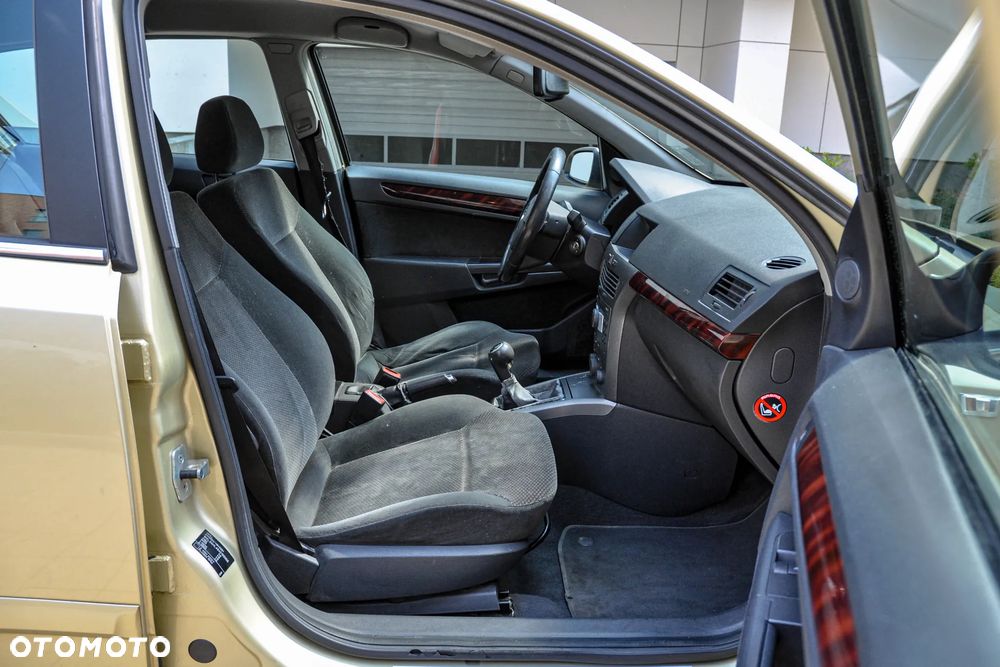 Opel Astra - 11
