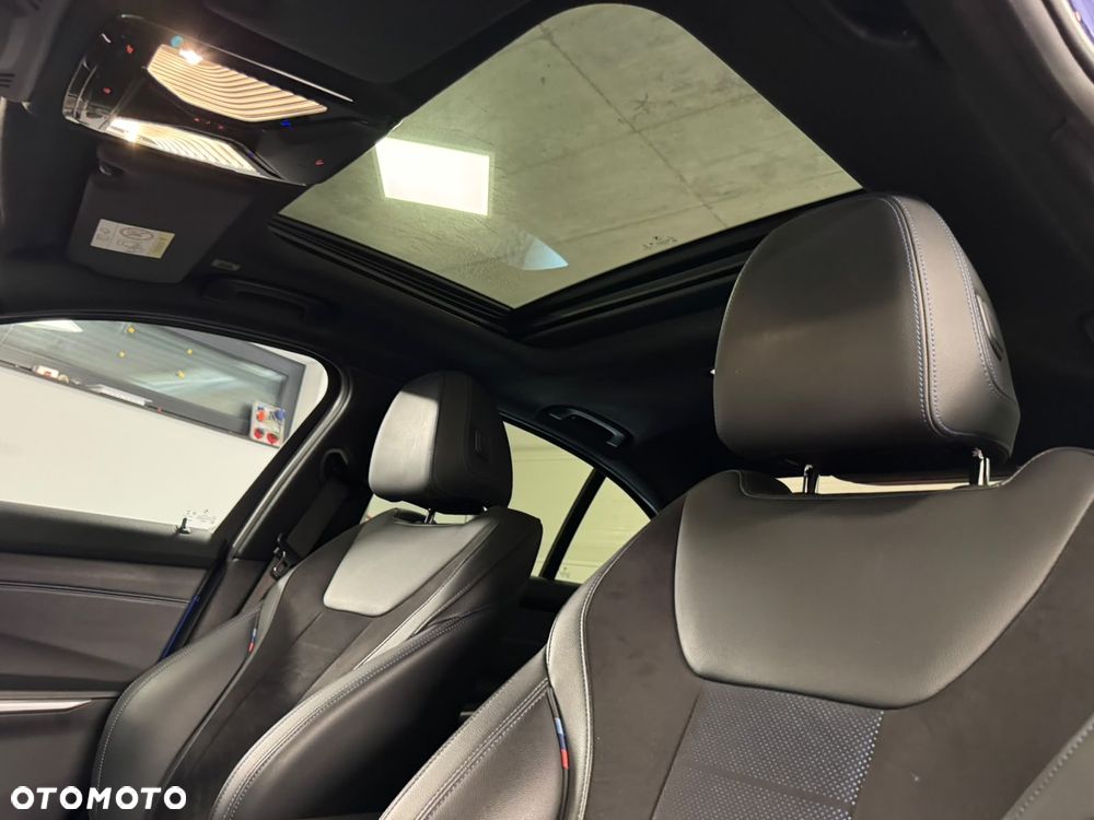 BMW Seria 3 320d Edition M Sport Shadow - 27