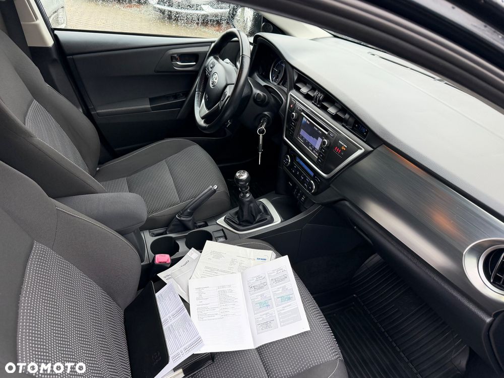 Toyota Auris 2.0 D-4D Edition - 16