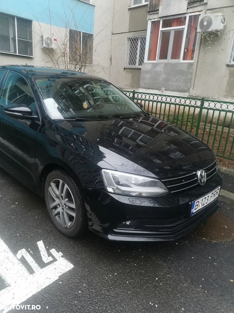 Volkswagen Jetta 2.0 TDI Comfortline - 8