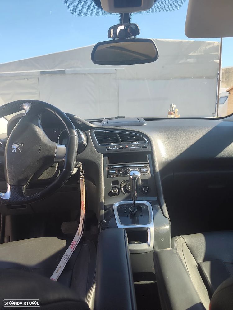 Peugeot 5008 BlueHDI 120 EAT6 Stop & Start Allure - 4