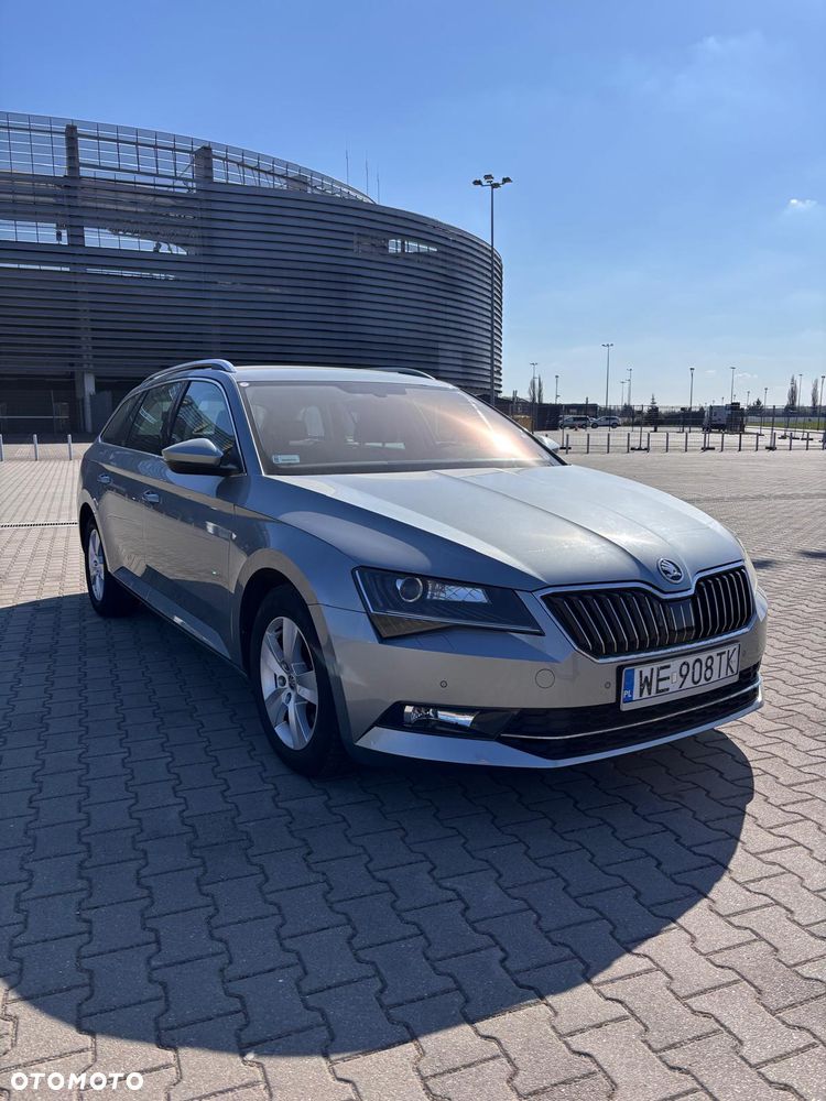 Skoda Superb 2.0 TDI Ambition - 12