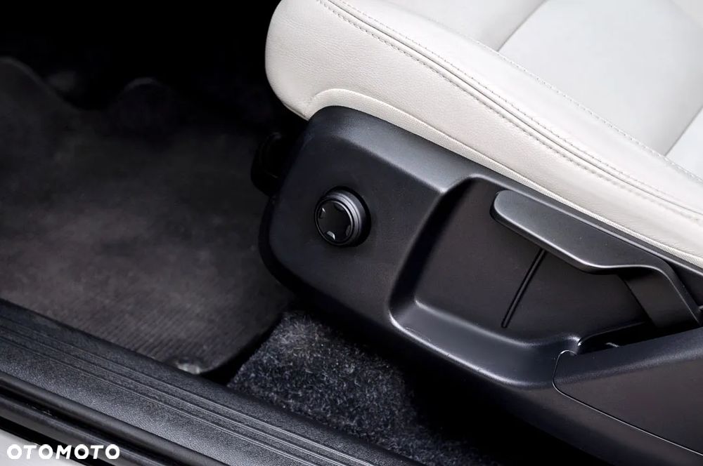 Volvo XC 40 T3 Inscription - 18