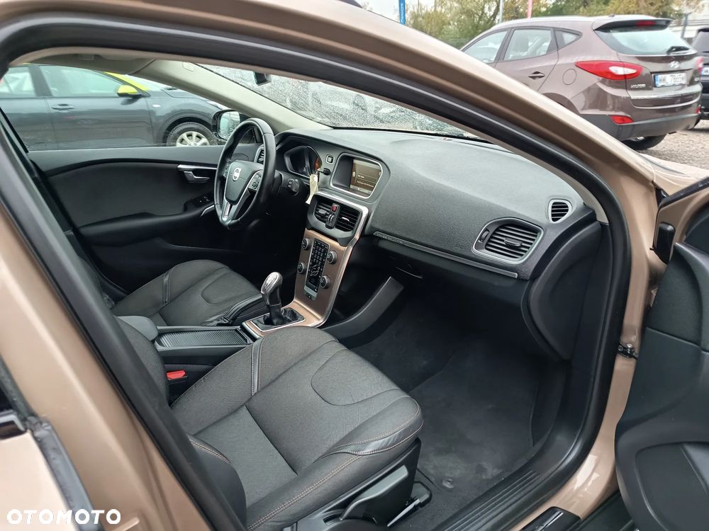 Volvo V40 Cross Country D2 You - 28